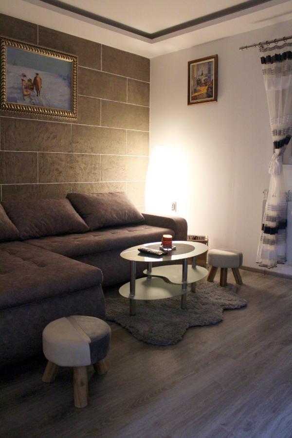 Epi Lux House Apartment Zemun Bagian luar foto